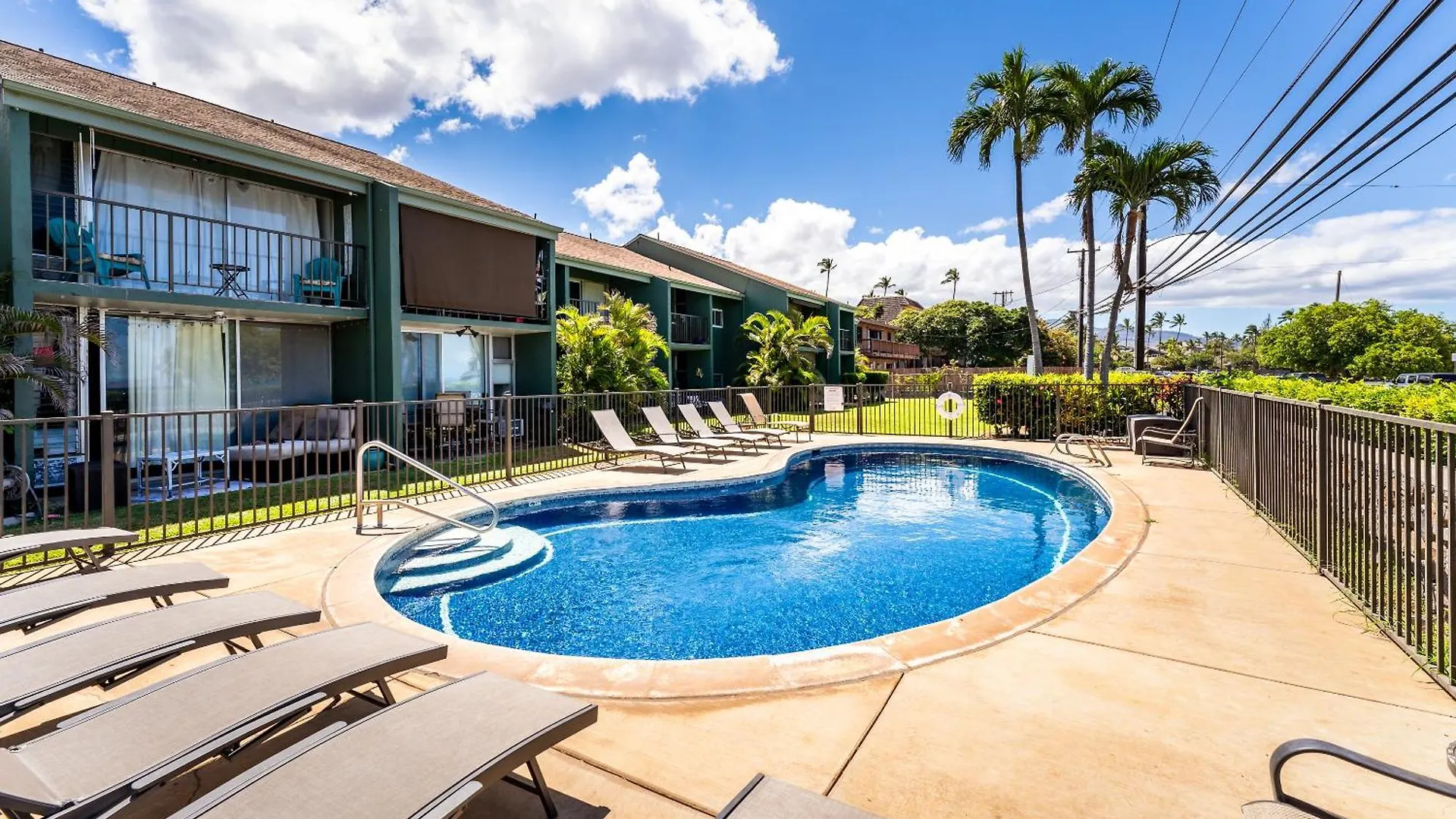Pineapple Hale - Across From Kalama Beach & Cove Kihei Apartment